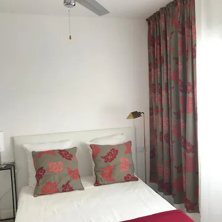 Campagne Luxueuse De Sitges